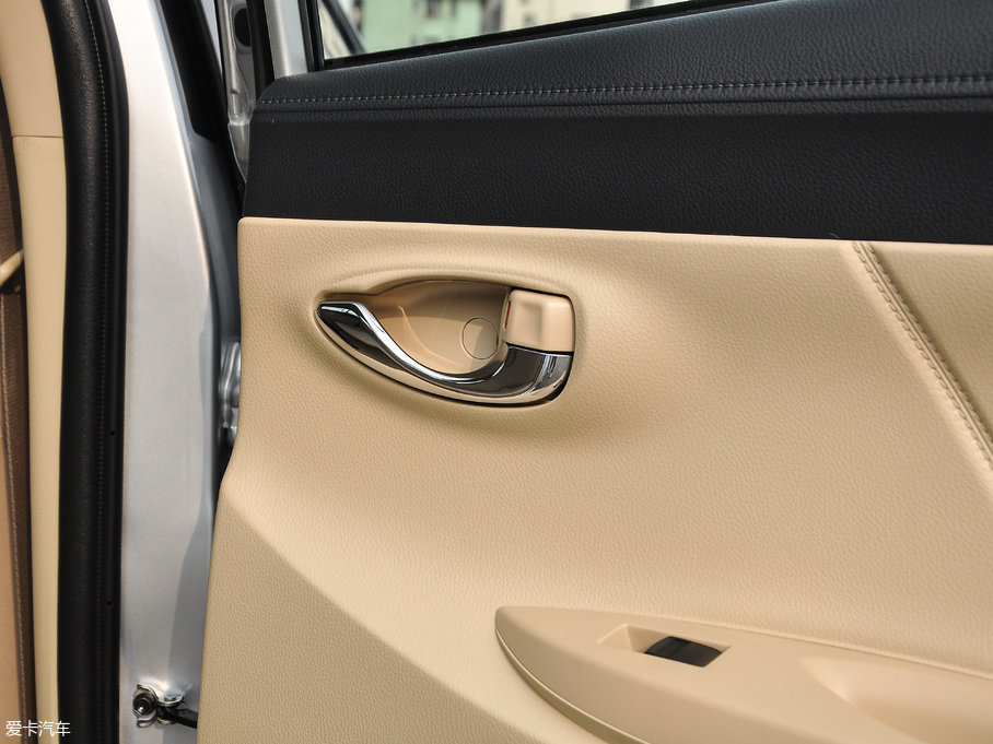 2017YARiS L  1.5G CVTńӰ