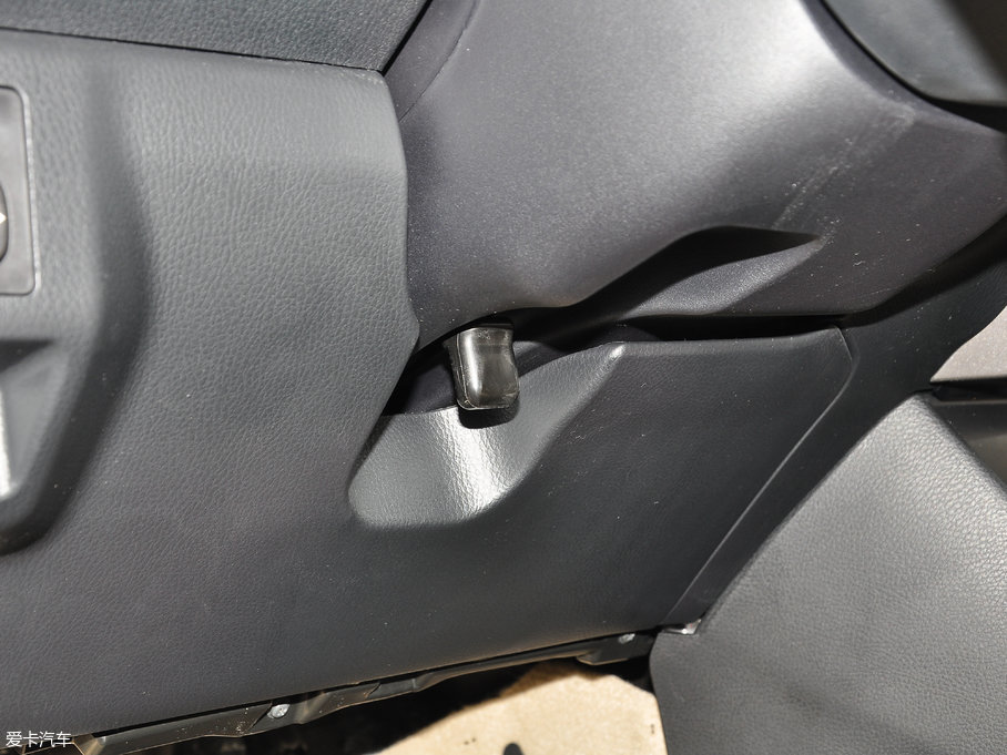 2017YARiS L  1.5G CVTńӰ