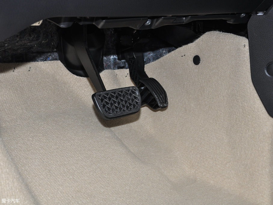 2017YARiS L  1.5G CVTńӰ