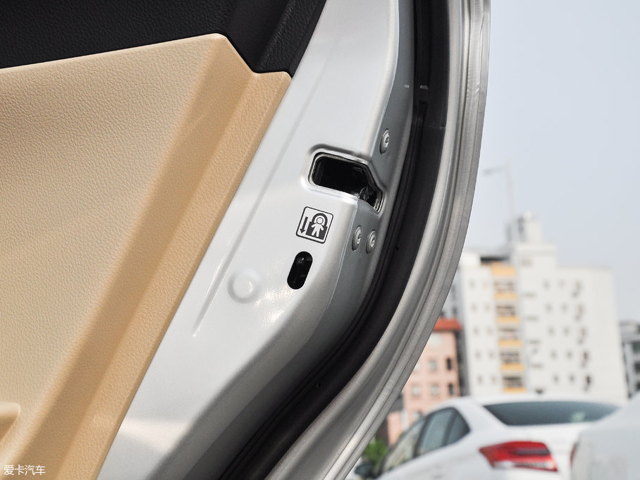 2017YARiS L  1.5G CVTńӰ