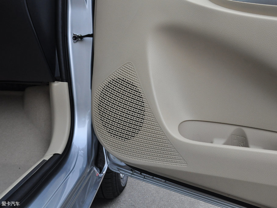 2017YARiS L  1.5G CVTńӰ