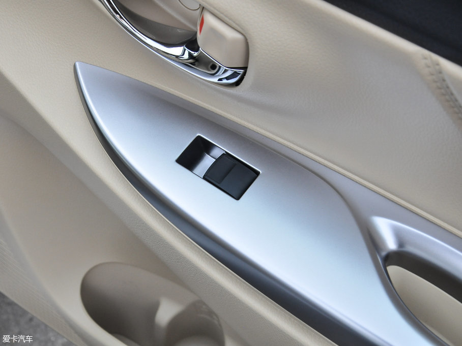 2017YARiS L  1.5G CVTń(dng)