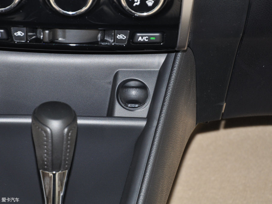 2017YARiS L  1.5G CVTńӰ