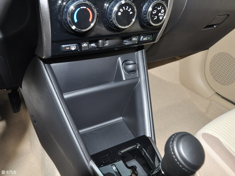 2017YARiS L  1.5G CVTńӰ