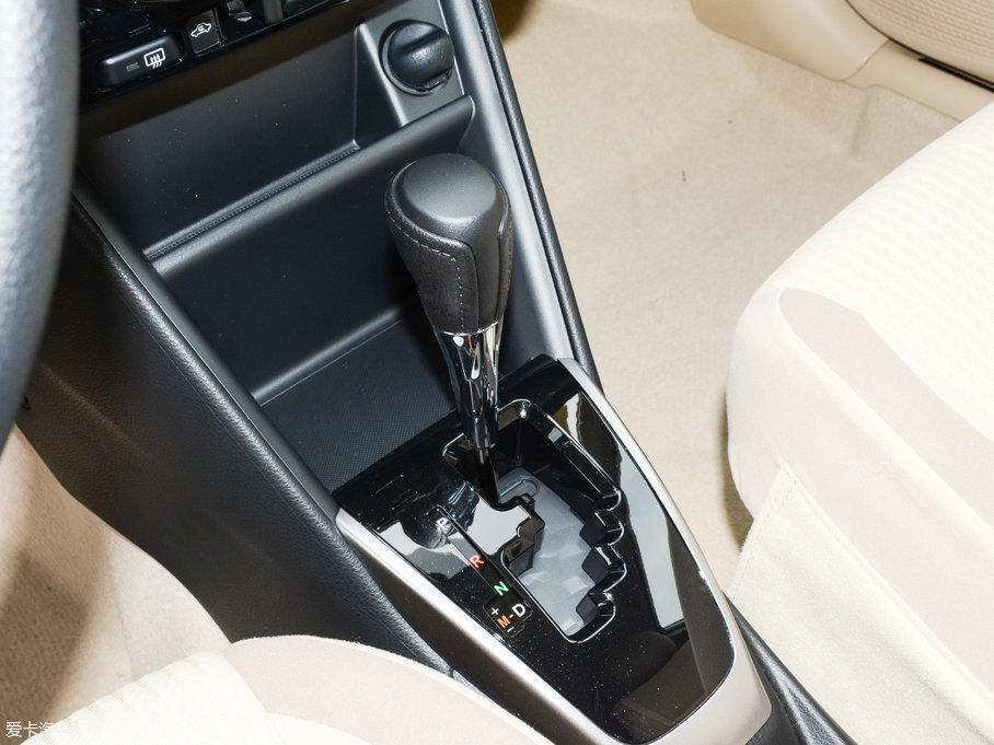 2017YARiS L  1.5G CVTńӰ