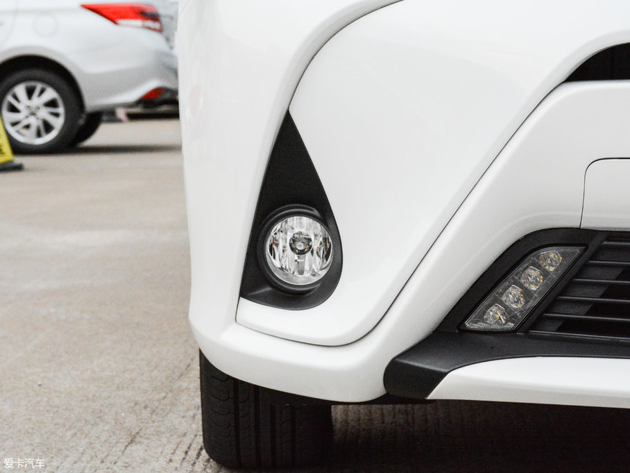 2017YARiS L  1.5G CVTńӰ