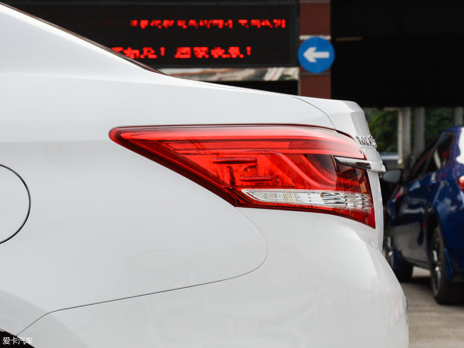 2017YARiS L  1.5G CVTńӰ