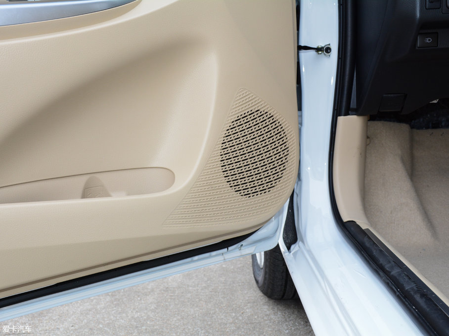 2017YARiS L  1.5G CVTńӰ