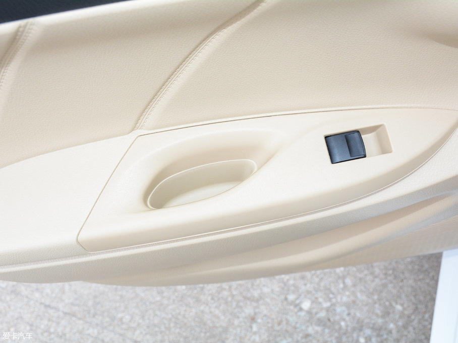 2017YARiS L  1.5G CVTńӰ