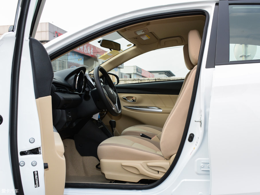 2017YARiS L  1.5G CVTńӰ