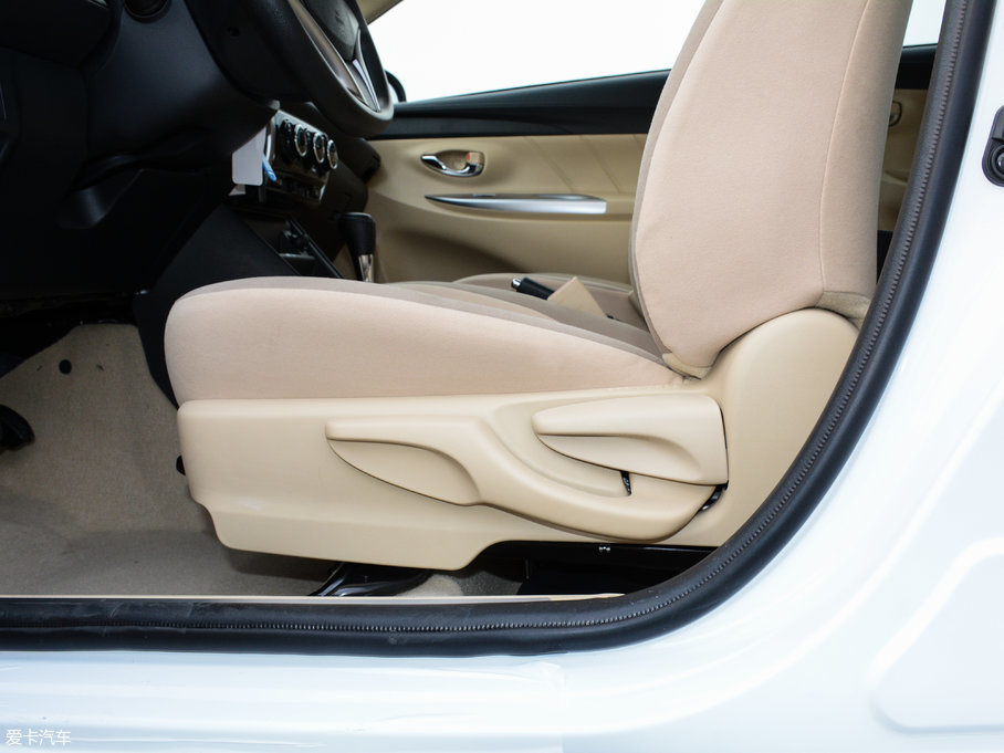 2017YARiS L  1.5G CVTńӰ