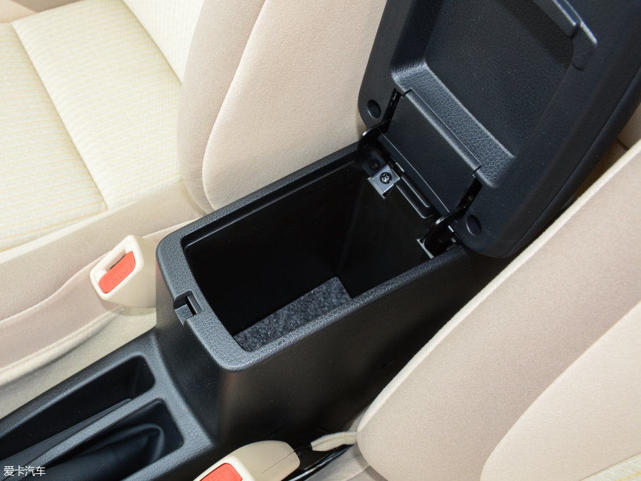 2017YARiS L  1.5G CVTńӰ