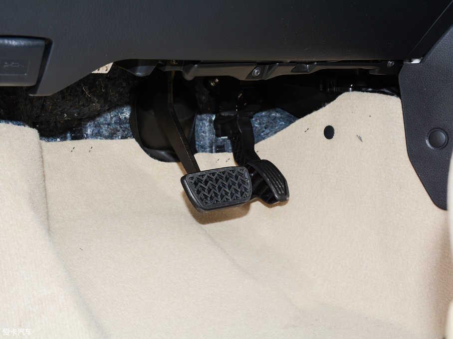 2017YARiS L  1.5G CVTńӰ