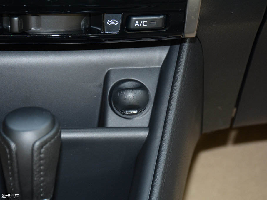 2017YARiS L  1.5G CVTń(dng)