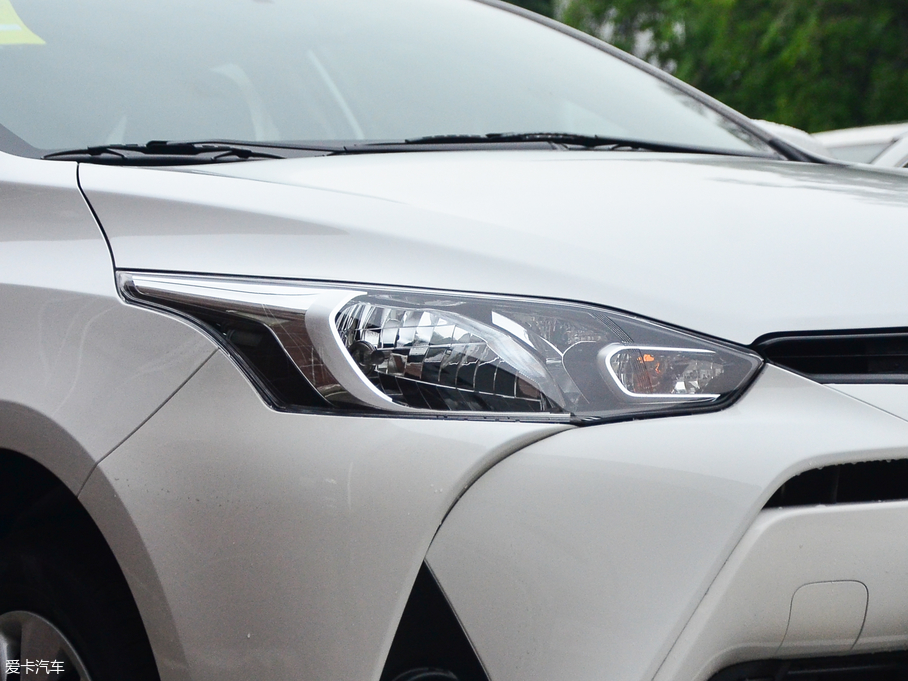 2017YARiS L  1.3E CVTȄӰ