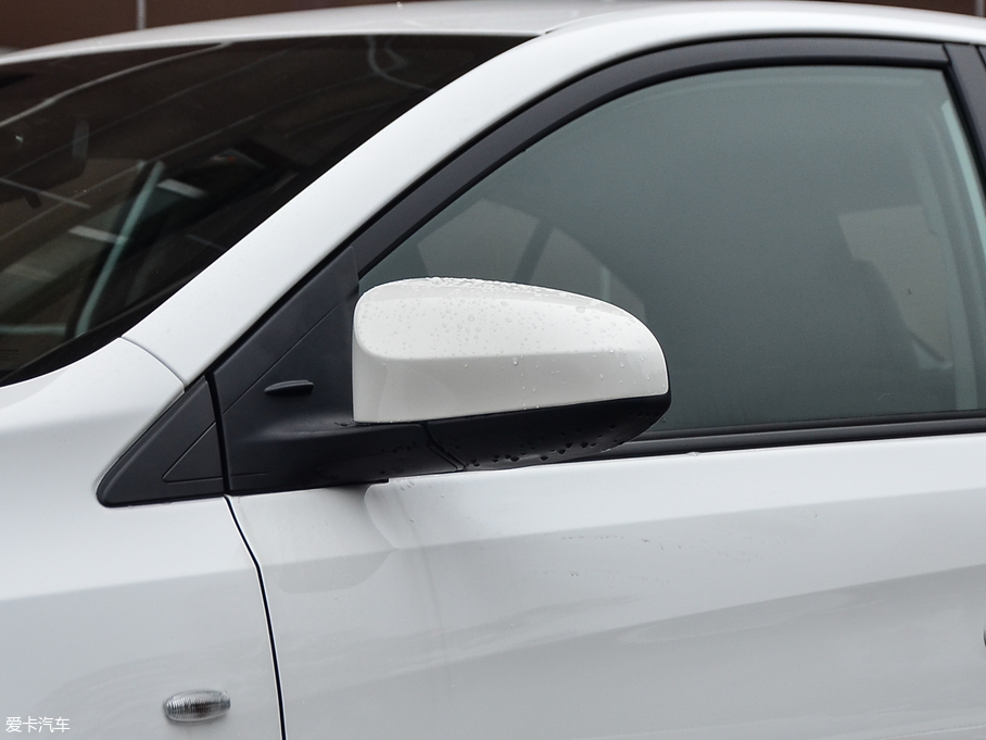 2017YARiS L  1.3E CVTȄӰ