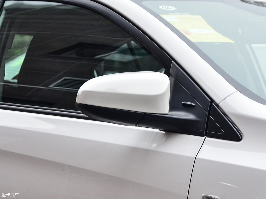 2017YARiS L  1.3E CVTȄӰ