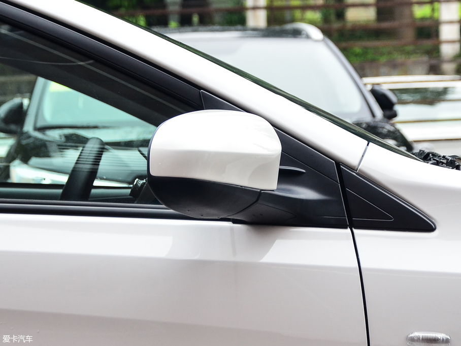 2017YARiS L  1.3E CVTȄ(dng)