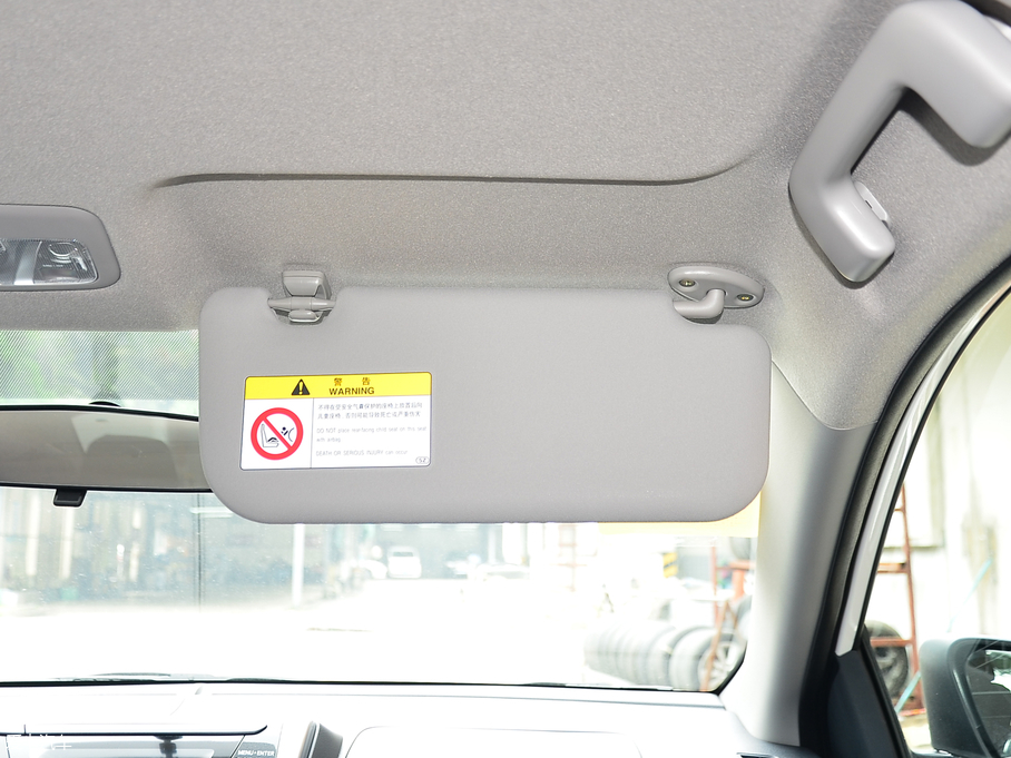 2017YARiS L  1.3E CVTȄӰ