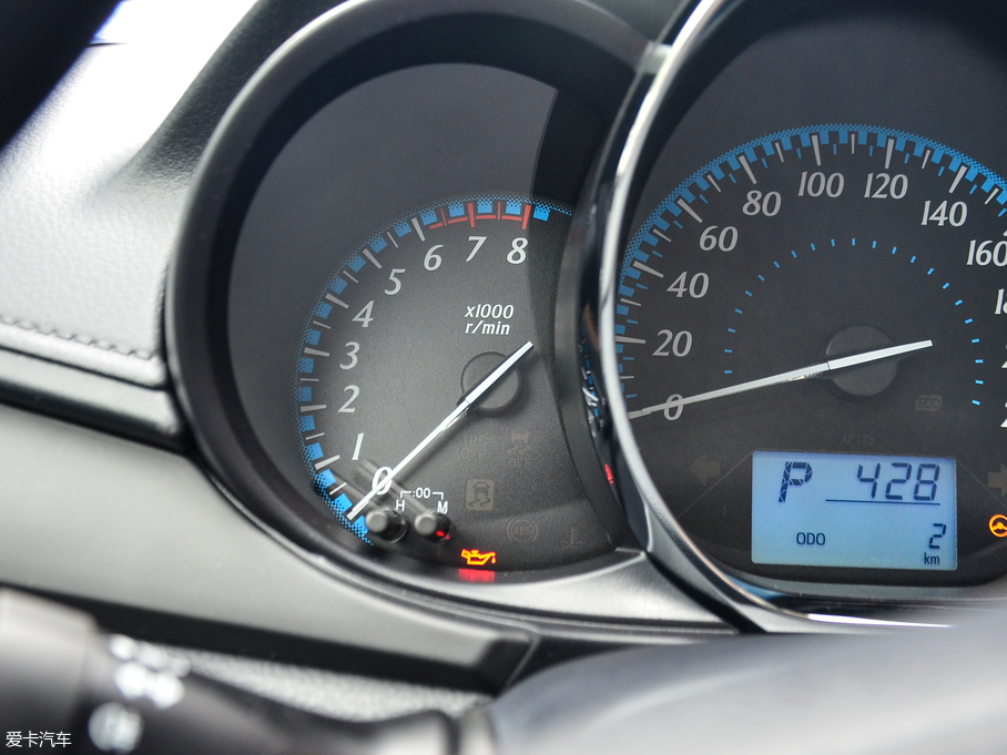 2017YARiS L  1.3E CVTȄӰ