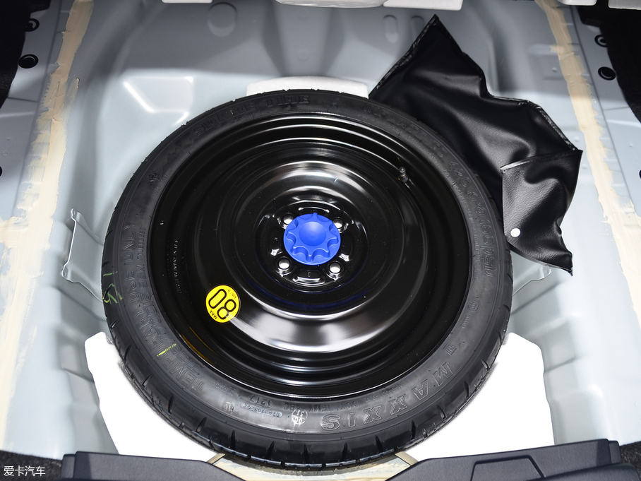 2017YARiS L  1.3E CVTȄӰ