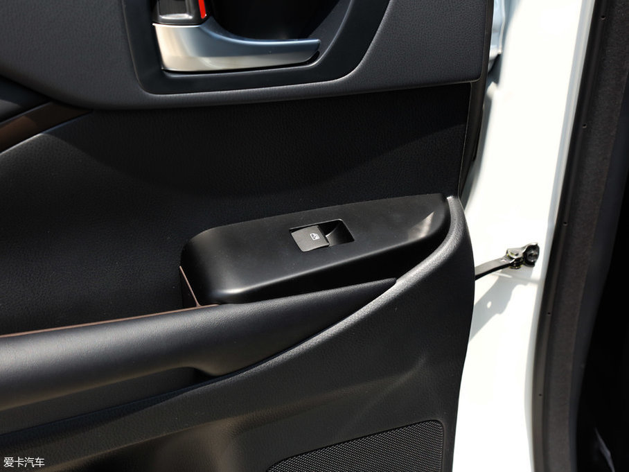 2017hm_(d) 2.0T (q)A