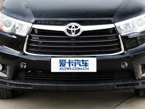 2017款2.0T 七座四驱豪华导航版 中网