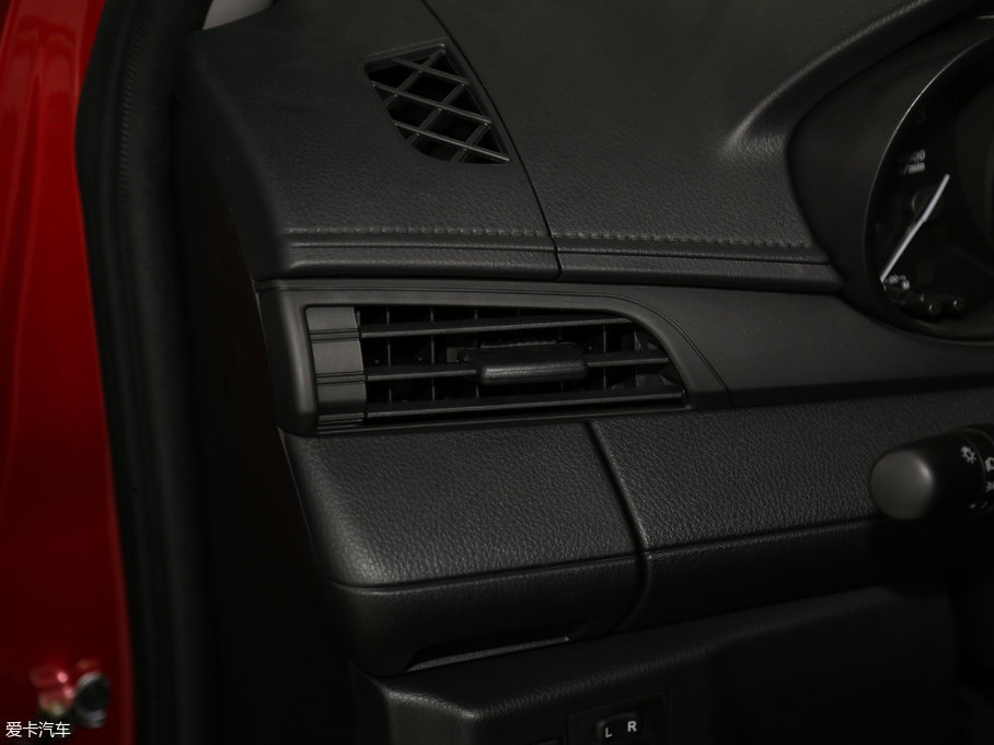 2017YARiS L  1.5E CVT(j)