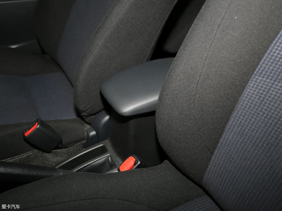 2017YARiS L  1.5E CVT