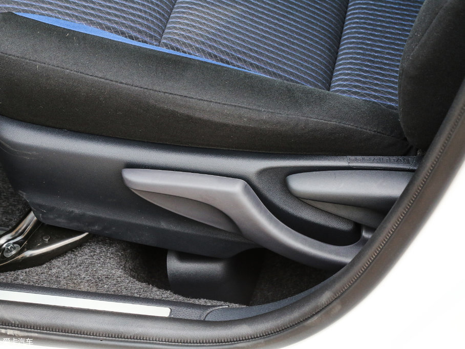 2017YARiS L  1.5G CVT촰