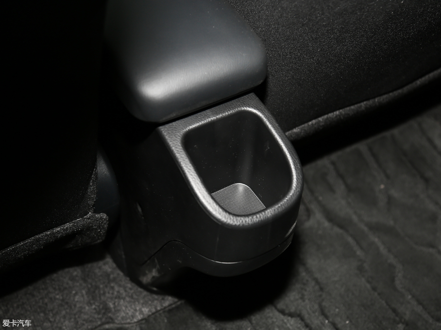 2017YARiS L  1.5E CVT