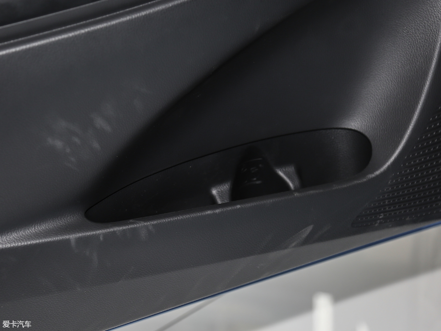 2017YARiS L  1.5E CVT