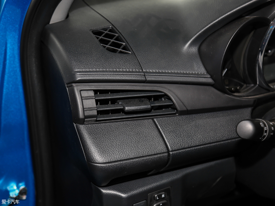 2017YARiS L  1.5E CVT