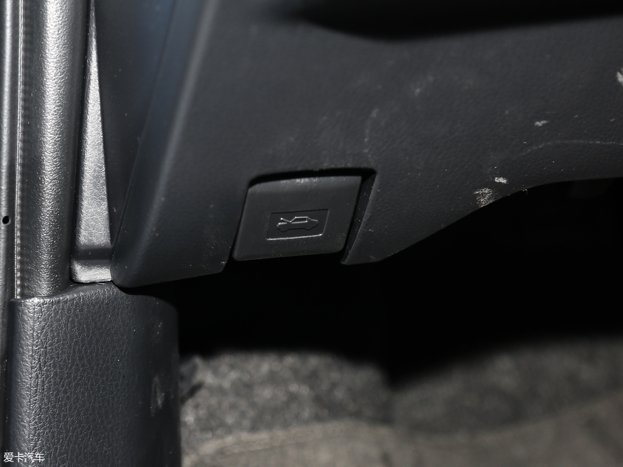 2017YARiS L  1.5E CVT