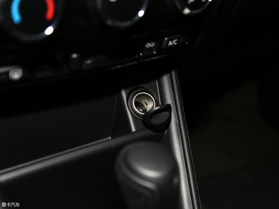 2017YARiS L  1.5E CVT