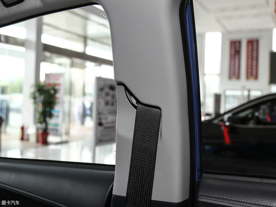 2017YARiS L  1.5E CVT