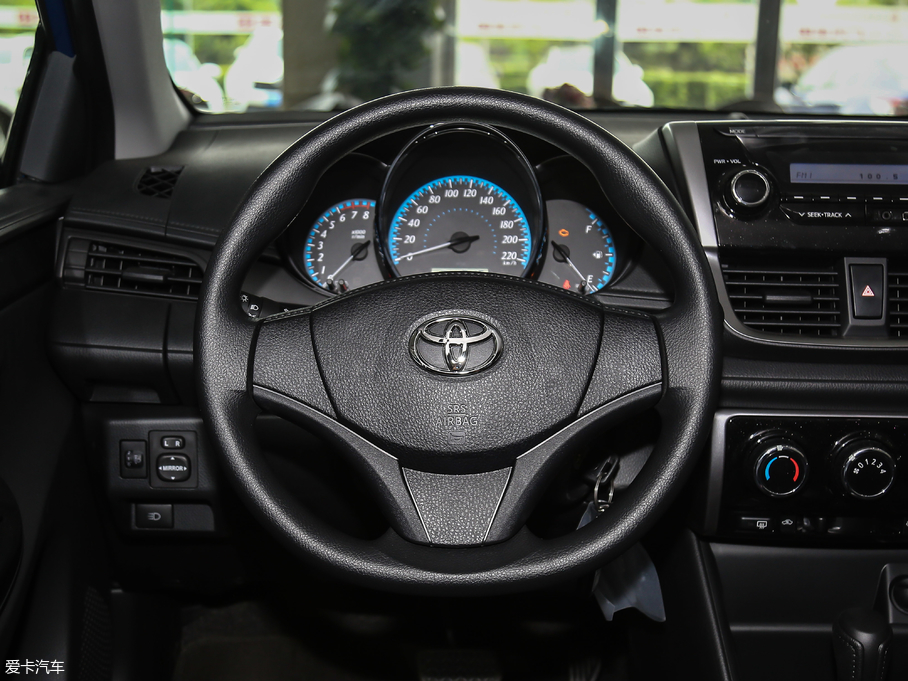 2017YARiS L  1.5E CVT