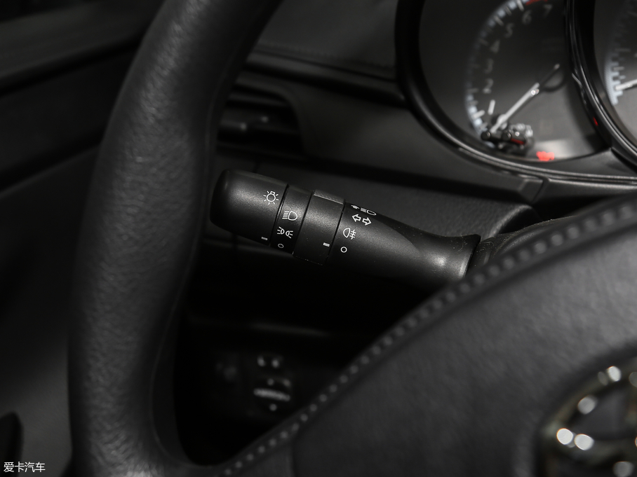 2017YARiS L  1.5E CVT