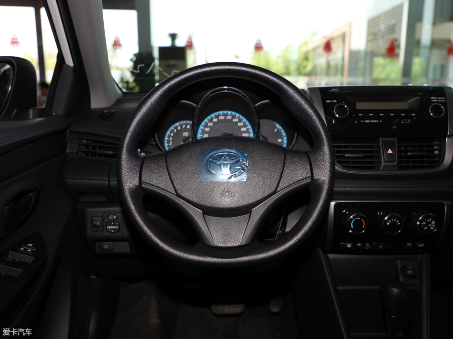 2017YARiS L  1.5E CVT