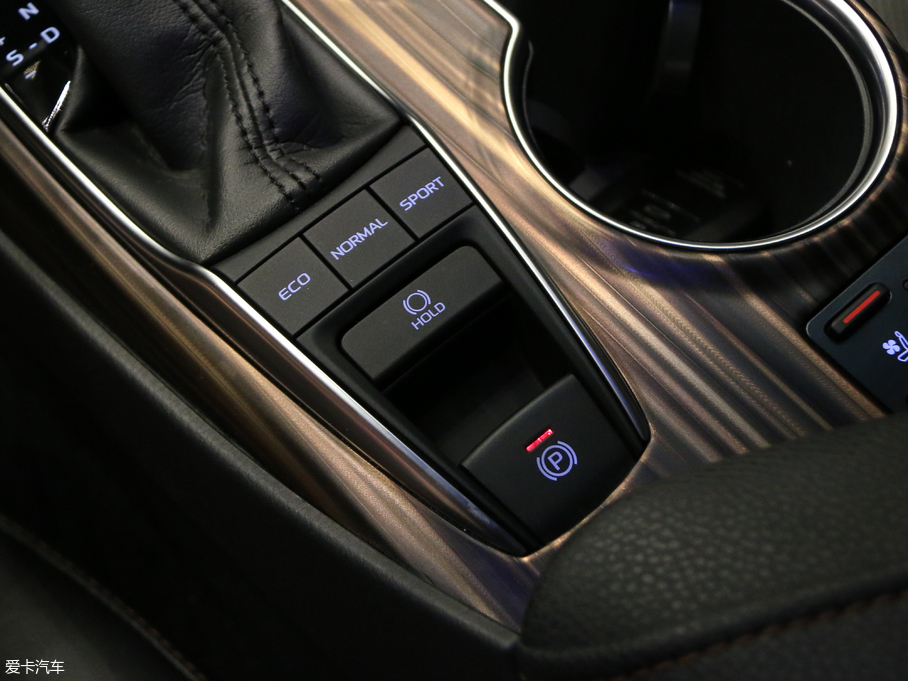 廣汽豐田2018款凱美瑞