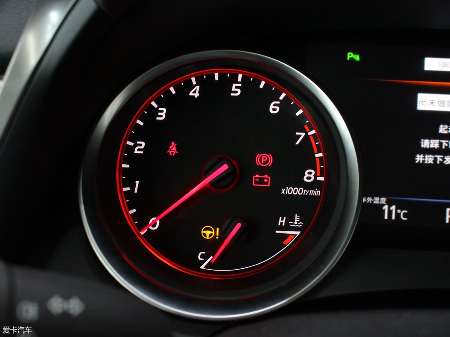 2018��P���� 2.0S �h�а�