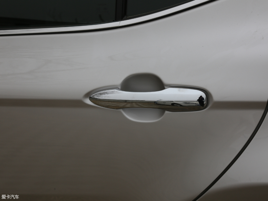 2018��P���� 2.0G ���A��