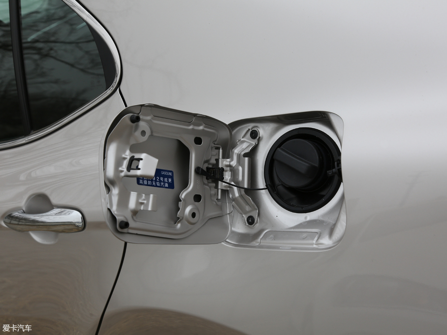 2018��P���� 2.0G ���A��