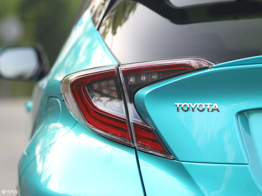 2018SC-HR 2.0L CVTŞ V