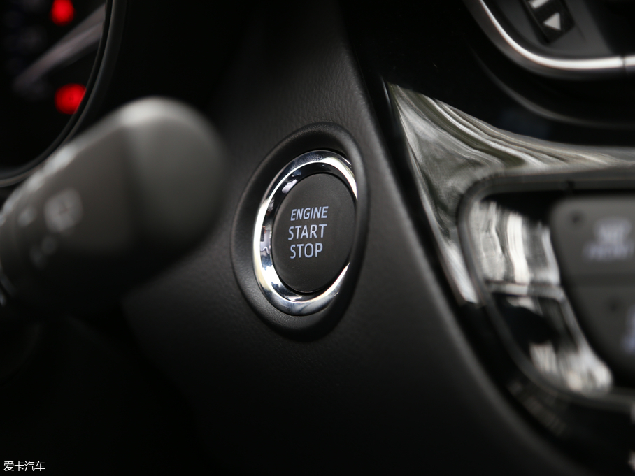 2018SC-HR 2.0L CVTŞ V