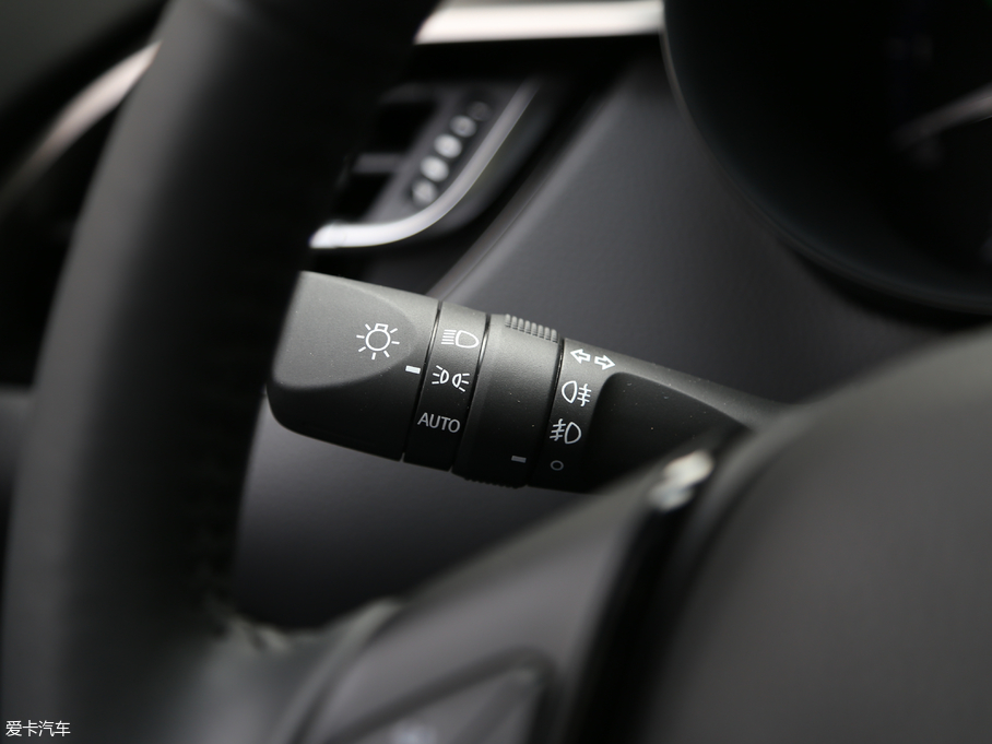 2018SC-HR 2.0L CVTŞ (gu)V