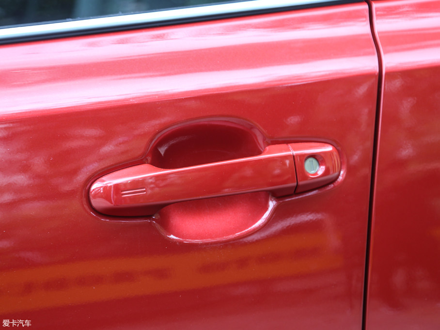 2018SC-HR 2.0L CVTŞ V