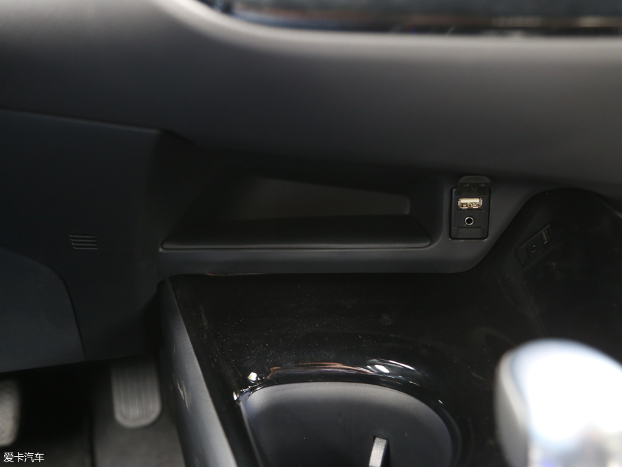 2018SC-HR 2.0L CVTŞ V