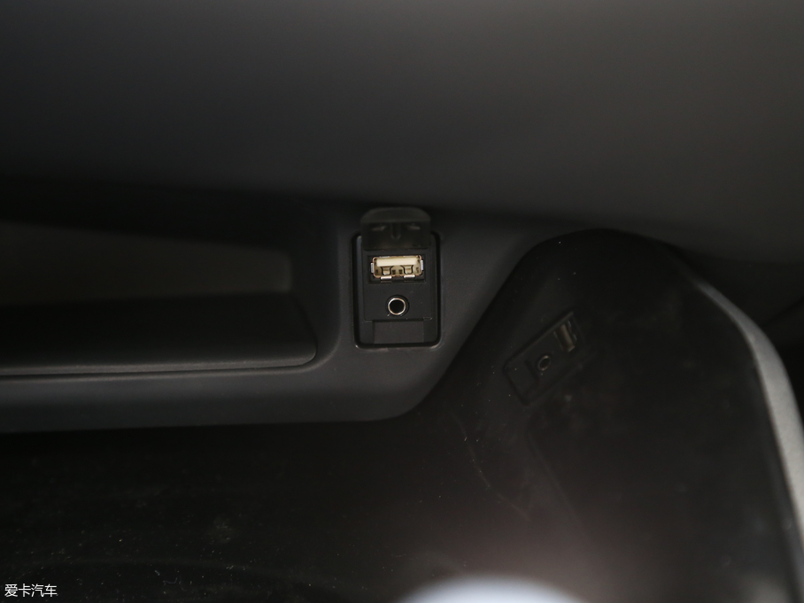 2018SC-HR 2.0L CVTŞ V