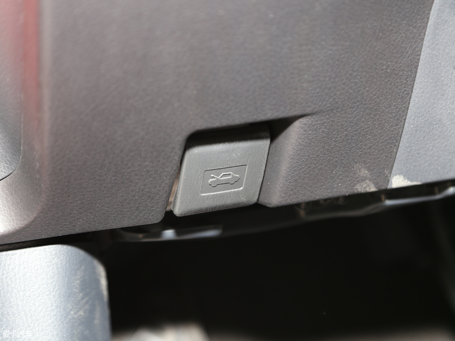 2018SC-HR 2.0L CVTŞ V